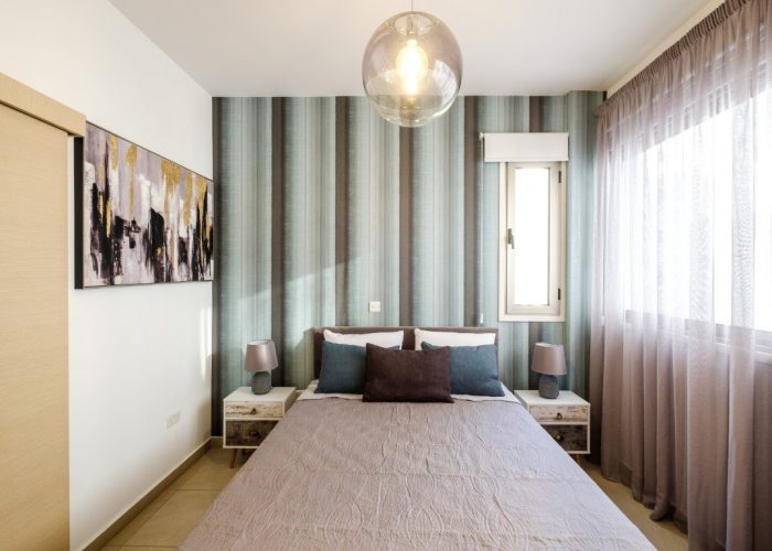 Master bedroom 001